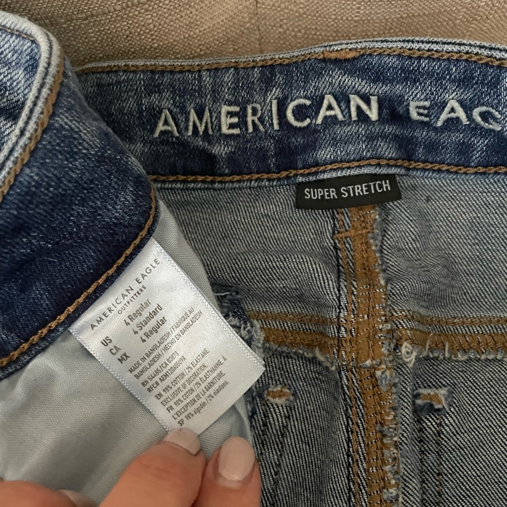 AE size regular 4 jeans